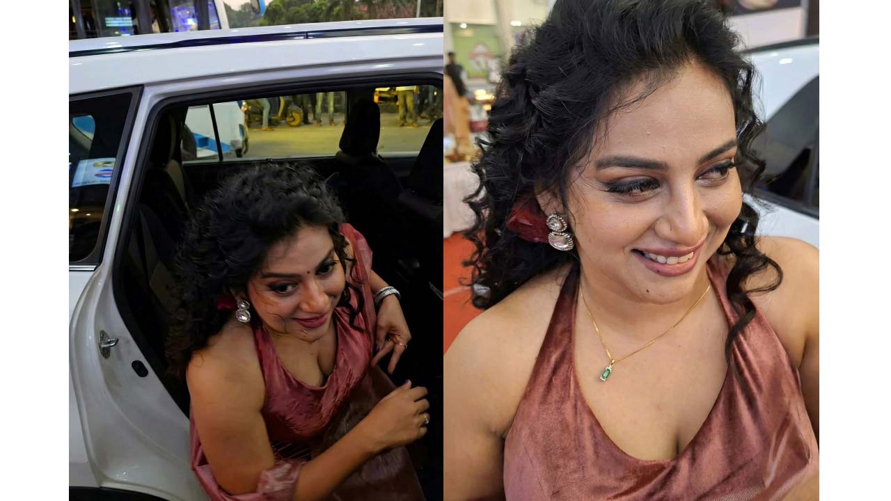 Mallu nurse anna reshma rajan hot cleavage show in new shop launch
